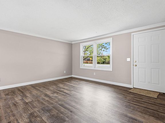 5th image of 3420 Hobson Rd