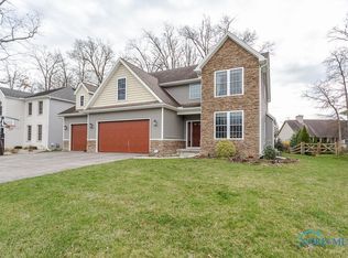 8761 Linden Lake Rd, Sylvania, OH 43560