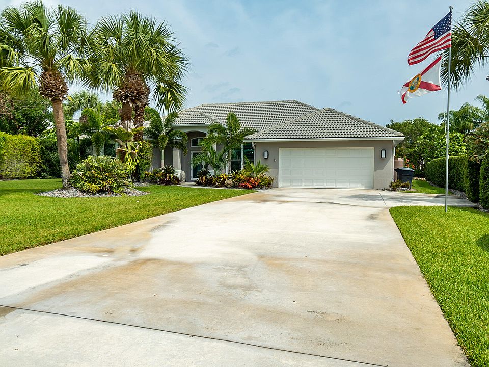 1st image of 1714 Coconut Drive