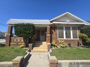 3828 Avenue S 1/2, Galveston, TX 77550