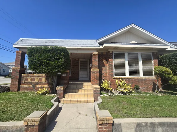3828 Avenue S 1/2, Galveston, TX 77550