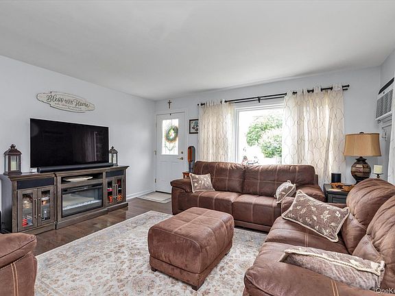 3rd image of 60 Oceanview Avenue