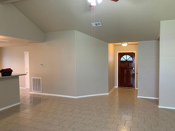 2nd image of 213 Willoughby Dr
