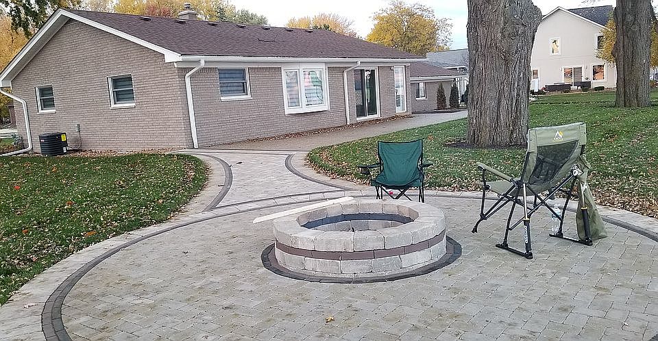 2nd image of 49194 Bayshore Dr