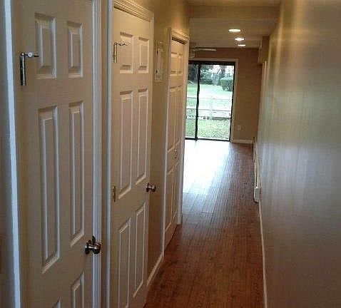 2nd image of 120-18 Cove Ct