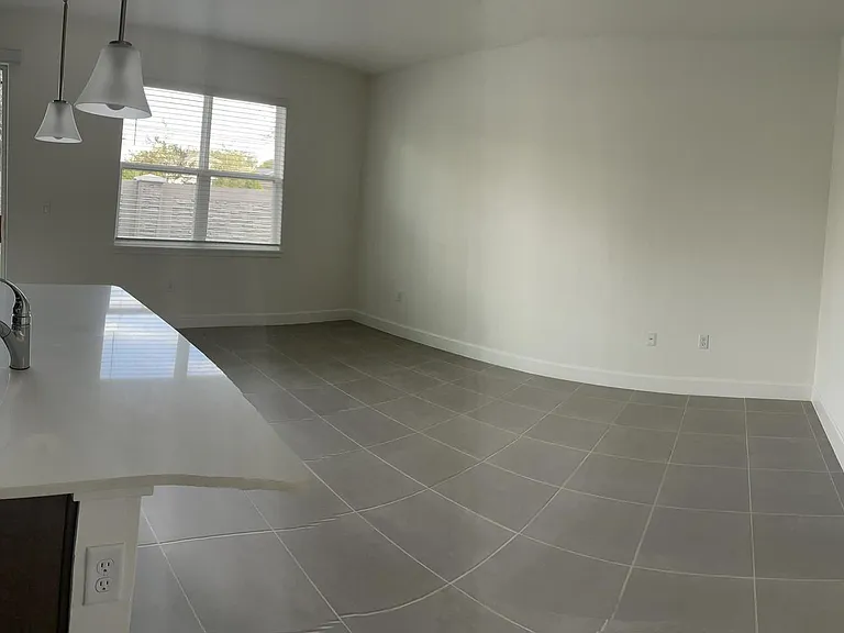 1337 Captiva Cv #8 — Photo 46
