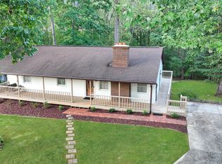 1111 Fairview Dr, Bedford, VA 24523