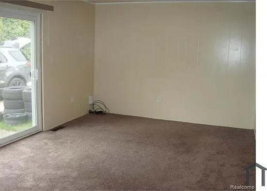 15110 W Nine Mile Rd — Photo 14