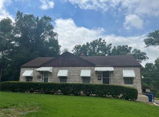 3415 Saint Mark Ln, Saint Ann, MO 63074