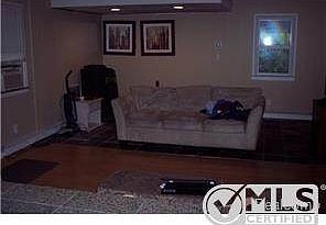 Beck - Family Room.JPG