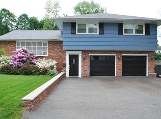 7 Ramapo Rd, Pompton Plains, NJ 07444