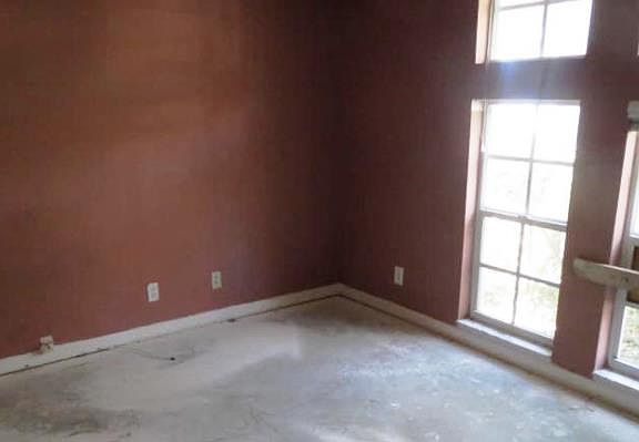 4th image of 16421 Lake Heather Dr