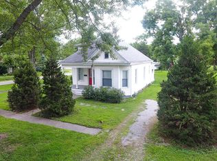 600 Osie St, Gillespie, IL 62033