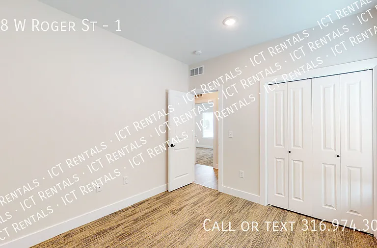 418 W Roger Ave #1 — Photo 20
