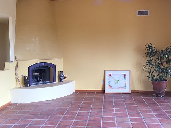 2nd image of 1265 Camino De La Tierra