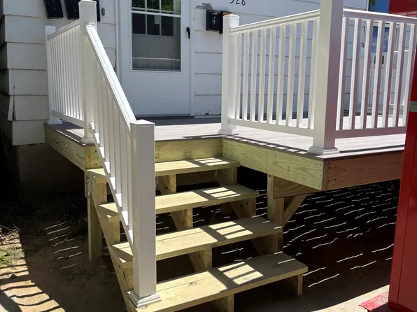 328 Water St #4, Randolph, ME 04346