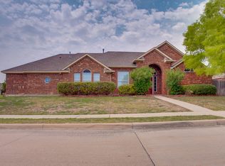 8801 Chaps Ave, Fort Worth, TX 76244