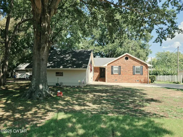 2407 Stoneville St, Dyersburg, TN 38024