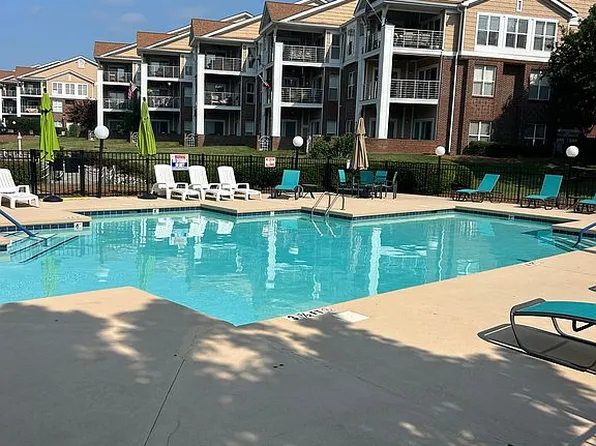 18415 Harborside Dr, Cornelius, NC 28031
