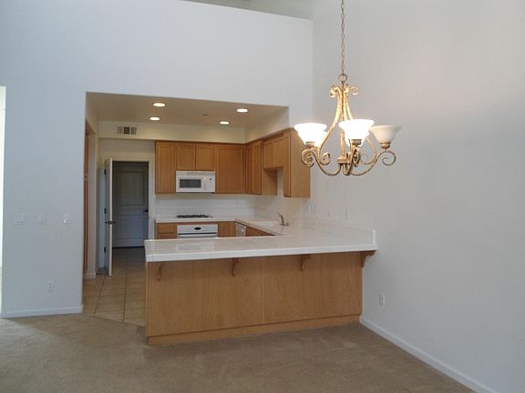 3rd image of 1721 E Bilbao Dr