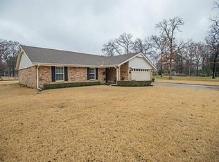 117 Idlewood Rd, Enchanted Oaks, TX 75156