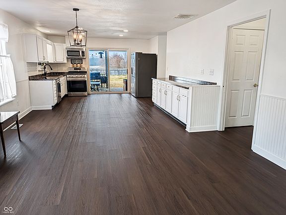 5th image of 506 E Pike St