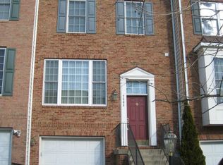 2508 Oak Tree Ln, Woodbridge, VA 22191