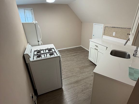 5th image of 47 W Riverview Ave