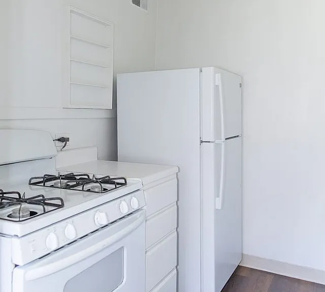 1280 Albion St — Photo 32