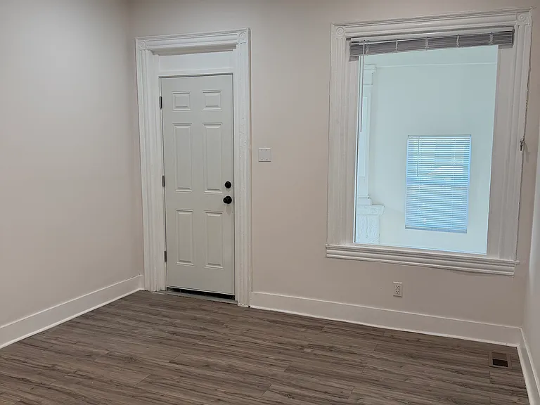 5758 Cedar Ave #1 — Photo 1