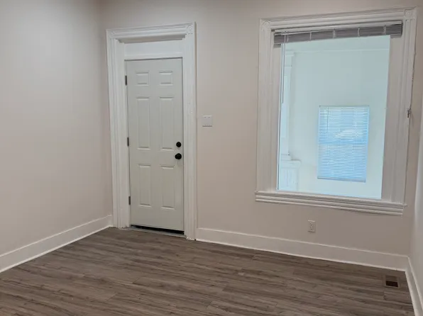 5758 Cedar Ave #1, Philadelphia, PA 19143