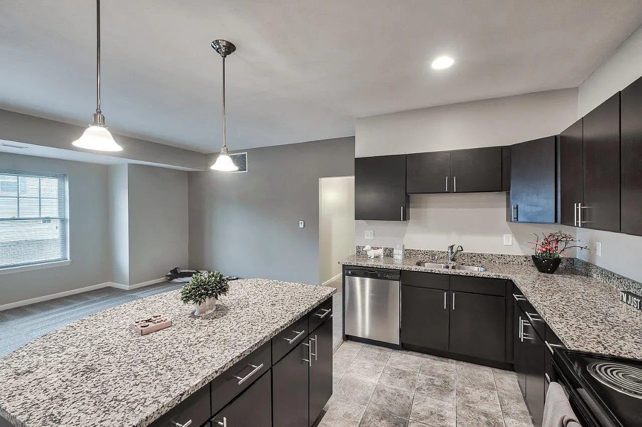 Rochester Village Apartments at Park Place — Photo 3