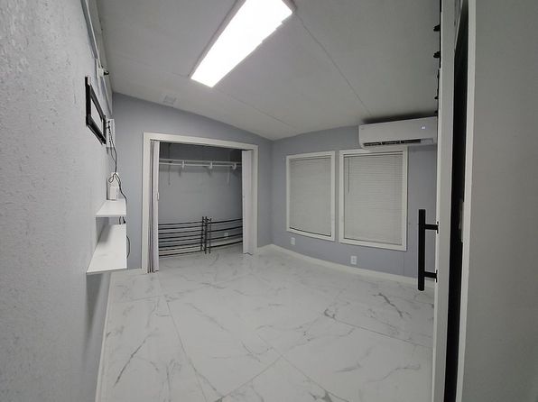 miami-florida-2057620878 picture