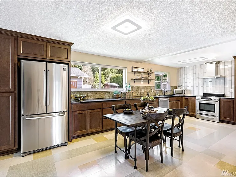 1307 Cypress Ln — Photo 15