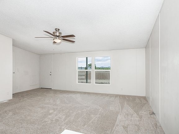 3rd image of 1055 N Mylo Dr