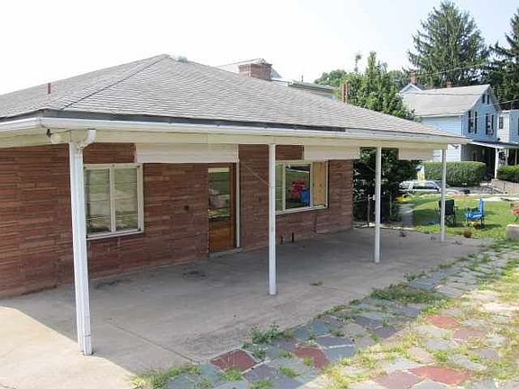 Home for Sale in Enhaut, PA $118,000