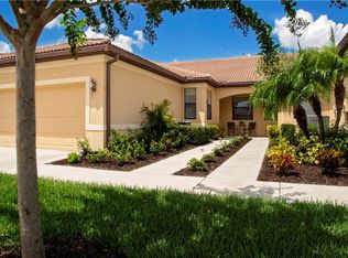 211 Shell Falls Dr, Apollo Beach, FL 33572