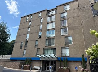 99 Pond Ave APT 215, Brookline, MA 02445