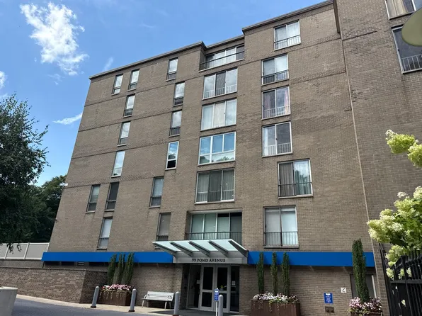 99 Pond Ave APT 215, Brookline, MA 02445