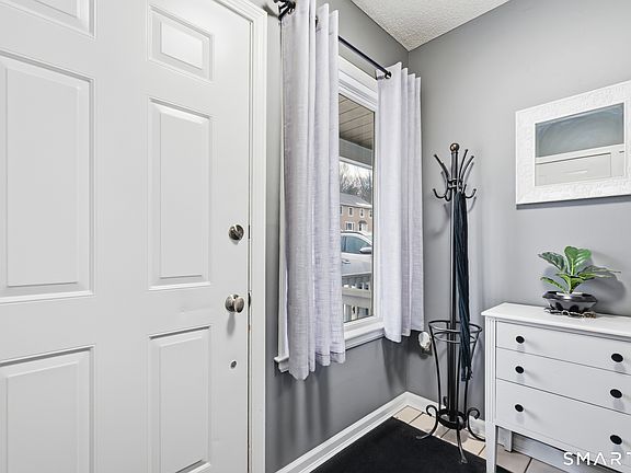 5th image of 536 Redstone Hill Road #24