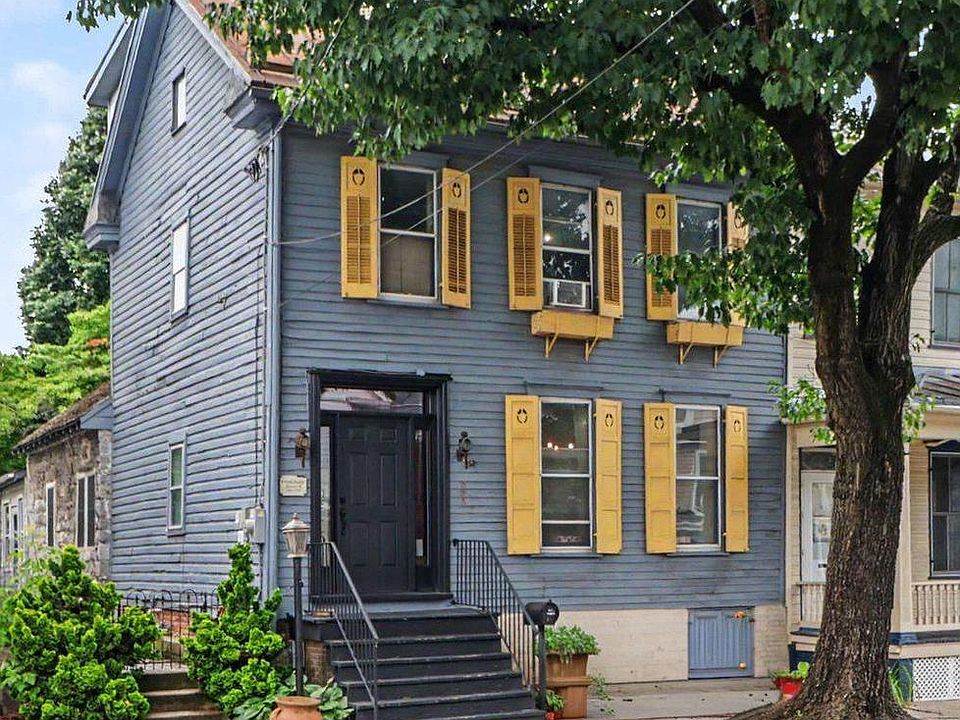 1st image of 226 E King St