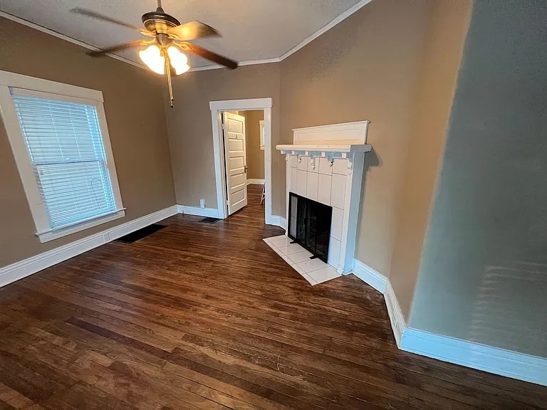 2831 Westminster Ct — Photo 4