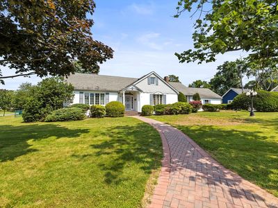 2 Johnson Drive, Brightwaters, NY, 11718
