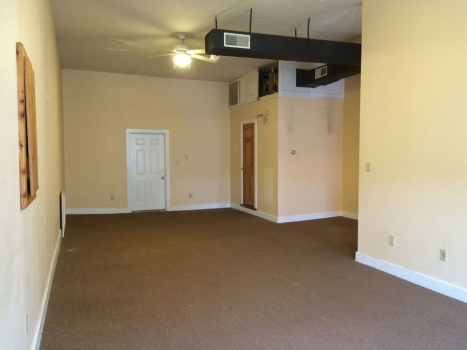 58 S Main St Manheim PA Zillow