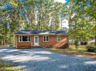630 Three Chopt Rd, Manakin Sabot, VA 23103