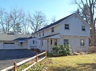 41 Woolworth St, Longmeadow, MA 01106