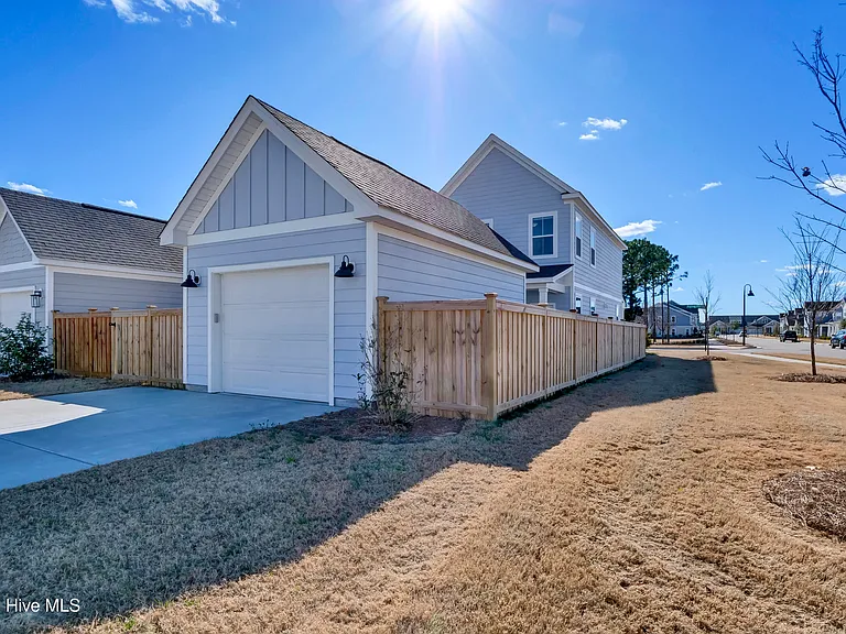 5201 Frying Pan Row — Photo 29