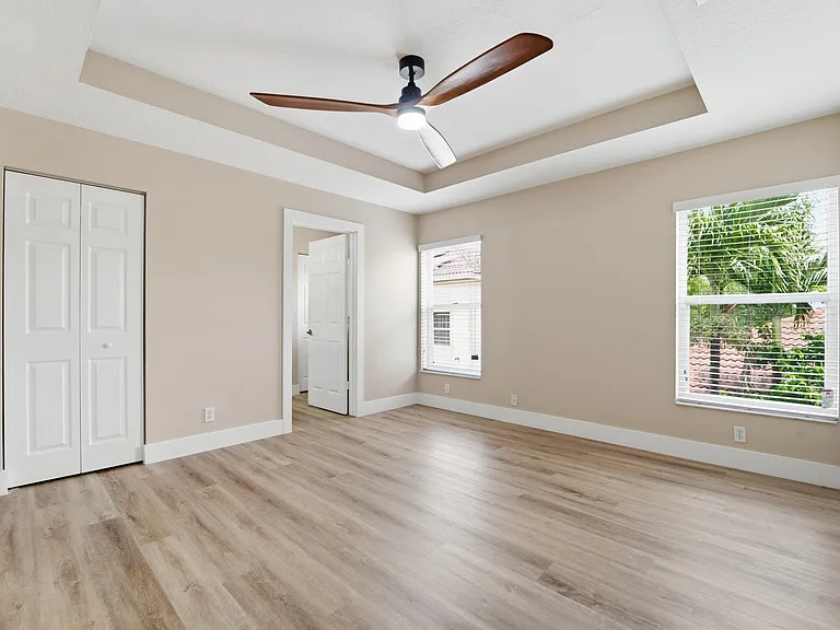 1780 Pierside Cir — Photo 13