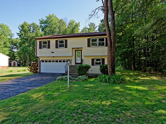 2nd image of 212 Blackbird Ln