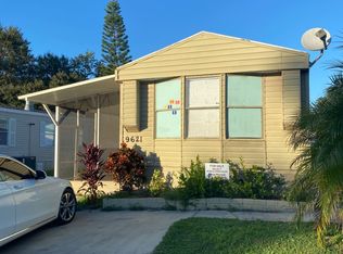 9621 Lake Pine Pl, Tampa, FL 33635
